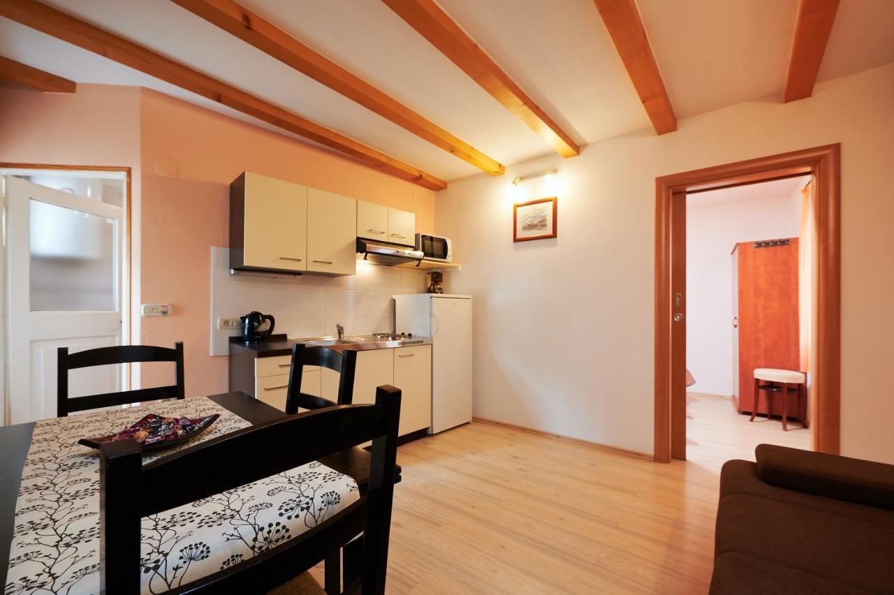 Apartments Ivica Trogir Ngoại thất bức ảnh