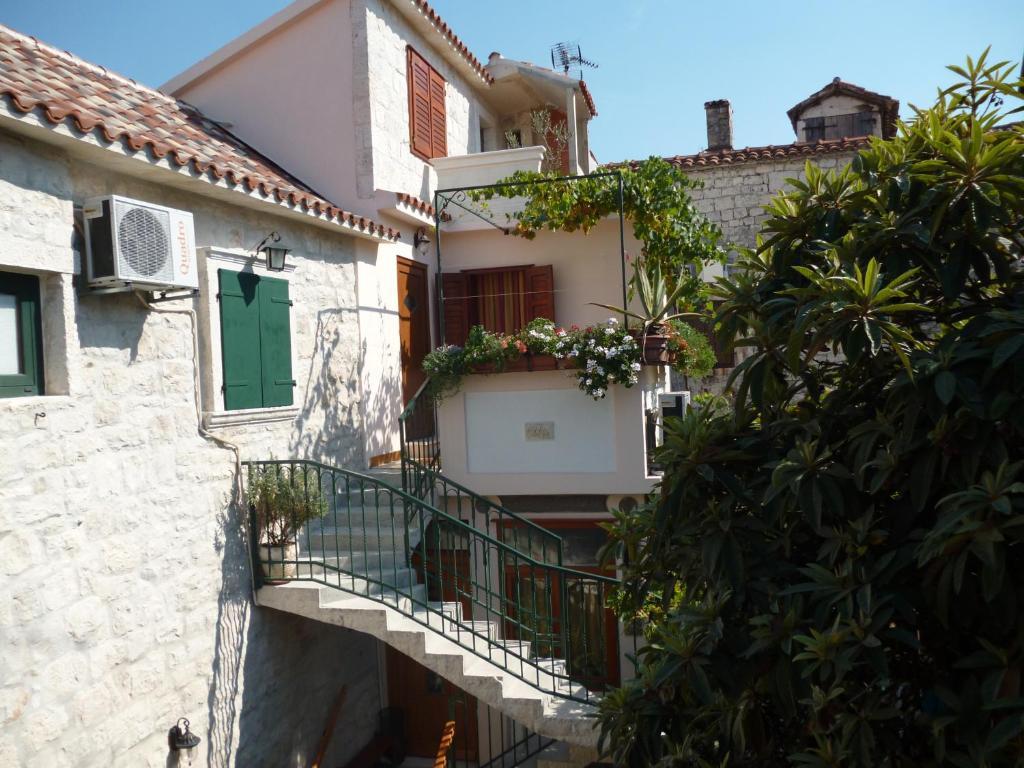 Apartments Ivica Trogir Ngoại thất bức ảnh